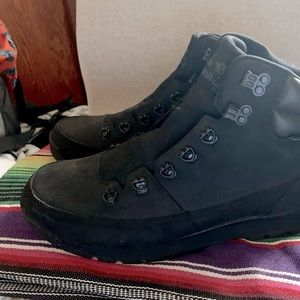 NEW THE NORTH FACE Back-To-Berkeley Redux Leather Boot